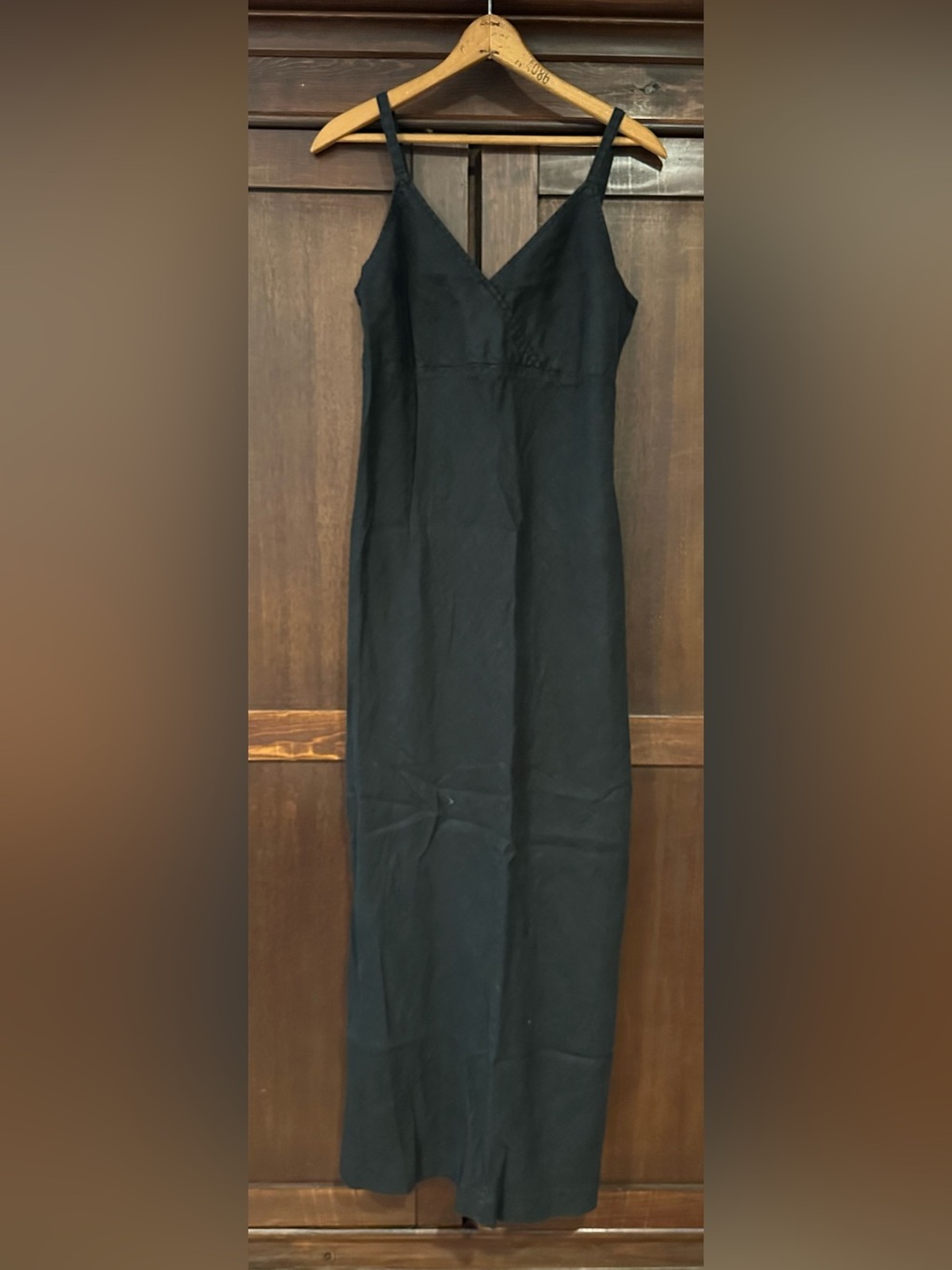 Old Navy • 100% linen • maxi dress • spaghetti straps • zip back